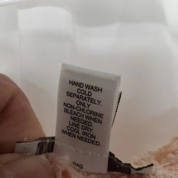 Elegant Cream Open-Knit Women's Jacket - Picture 11 of 13